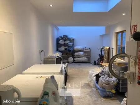 local pressing 119 m²