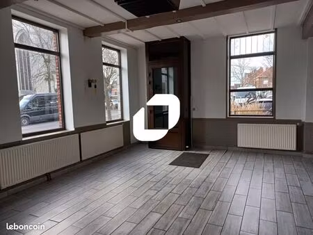 local commercial 320 m²