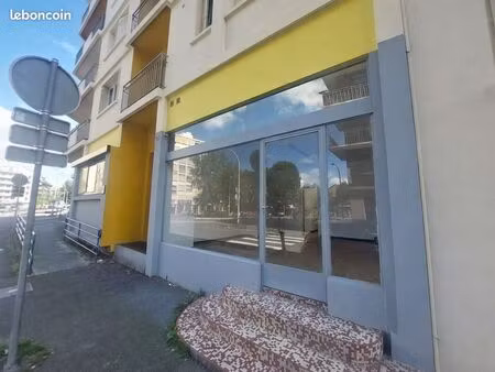 local commercial ou pro - lumineux & bien placé