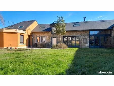 longère en pierres – 226 m² au sol – 5 chambres – terrain 620 m² – centre-ville le mans