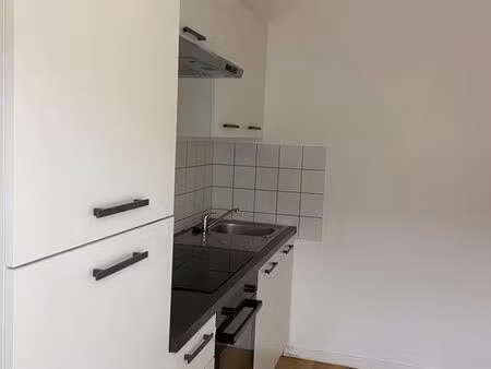 f2 entièrement rénové – à 2 pas de la place franklin