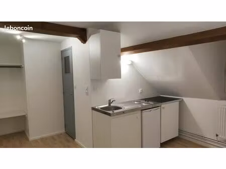 studio 15 m² - centre ville templeuve