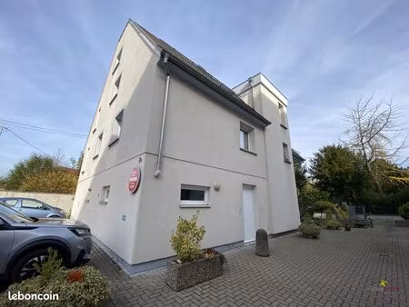 bureaux 84 m² brumath