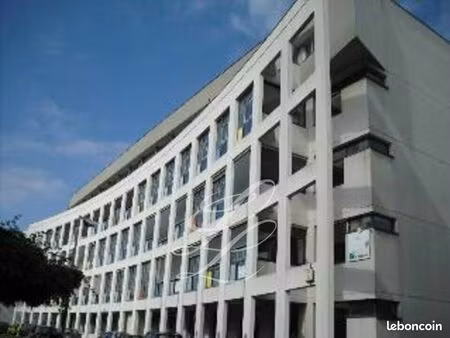bureaux 541 m² le mans