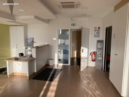 local professionnel de 85 m2 clinique rhéna