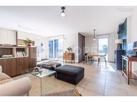 appartement 3 pièces 79 m²