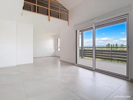 appartement 4 pièces 104 m²