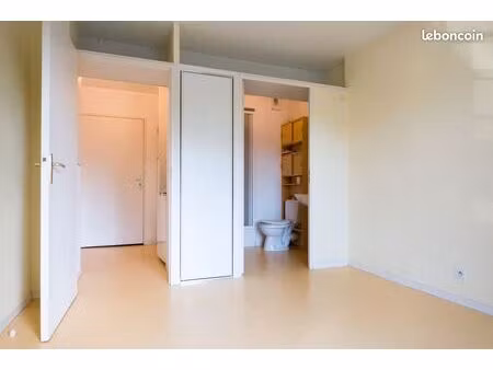 studio à louer quartier univeristé