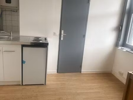 studio 13 m2 très bien situé à mons-en-baroeuil