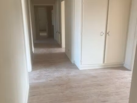 très grand f5 (120m2) quartier gare mulhouse