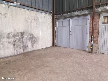 parking/box 1 pièce 15 m²