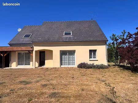 maison 8 pièces 158 m²