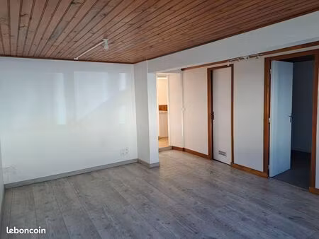 maison d'environ 80 m2