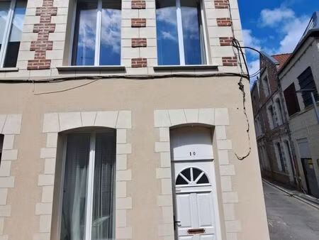 a louer - valenciennes centre – ruelle calme - maison f3 meublée de 35 m² - 2 chambres