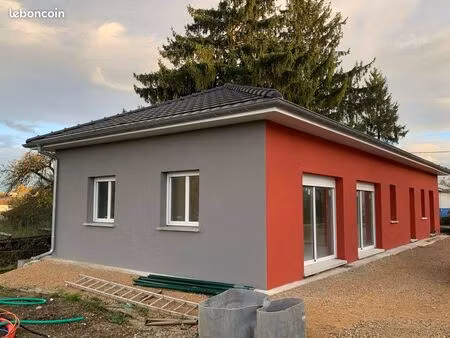 maison plain-pied récente au calme – 125 m² – terrain clos