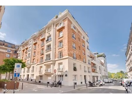 studio 1 pièce 27 m²