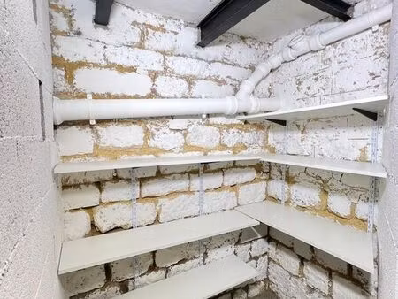 cave à louer paris 13e / place d’italie – saine  sécurisée  accès facile