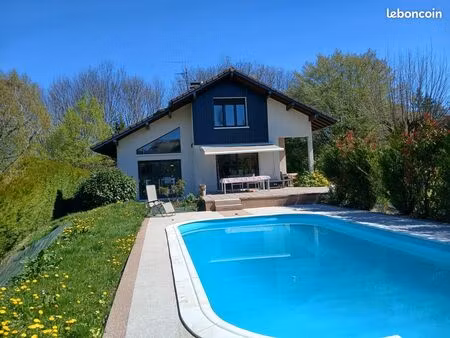 maison d'architecte avec piscine