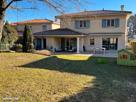 vancia - maison à vendre – 155 m² au cœur d’un cadre boisé et paisible
