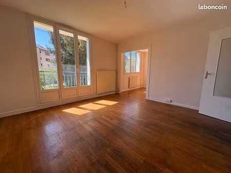 appartement 4 pièces 70 m²