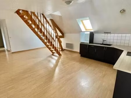 loft 5 pièces 77 m²