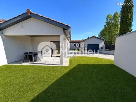 villa 4 pièces 130 m²