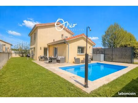 maison 5 pièces 110 m²