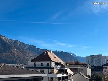 annecy entre les galeries et le lac spacieux appartement 111 m2 en étage
