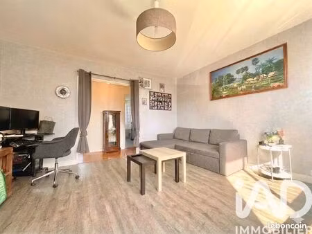 studio 1 pièce 38 m²
