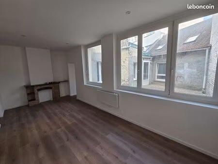 a louer t3 nu hénin beaumont proche de la gare