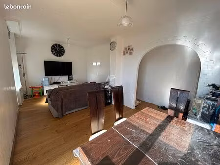 appartement 5 pièces 62 m²