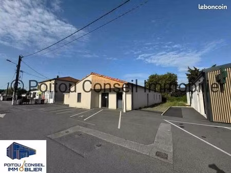 bureaux 210 m²