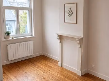 bureau rénové de 11 5 m²