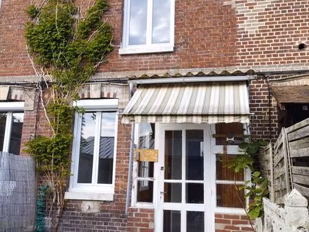 maison de ville au calme avec jardinet