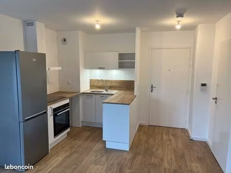 la madeleine sensorium t2  43m2 avec jardinet de 14m2