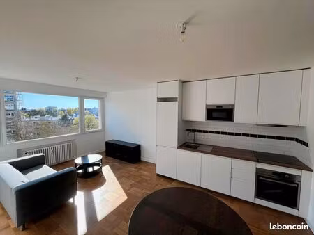 particulier loue appartement meublé 63m2–grand boulevard–vue degagée