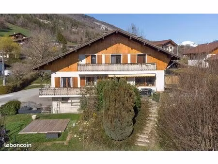 appartement 9 pièces 202 m²