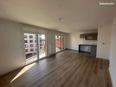 appartement 3 pièces 65 m²