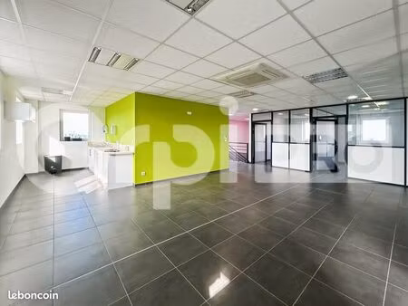 bureau 190 m²