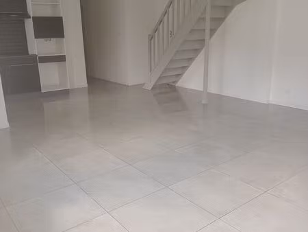 loue maison 3 chambres