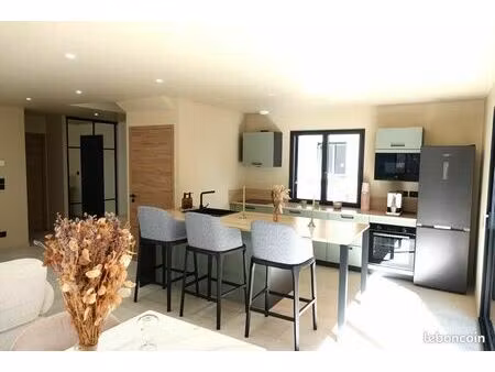 maison contemporaine récente – 166 m² – sonnaz (73000)