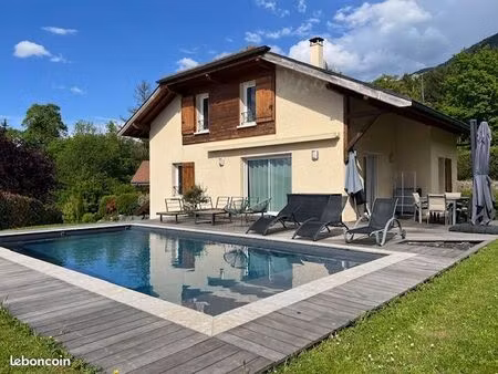 maison 5 pièces 135m²