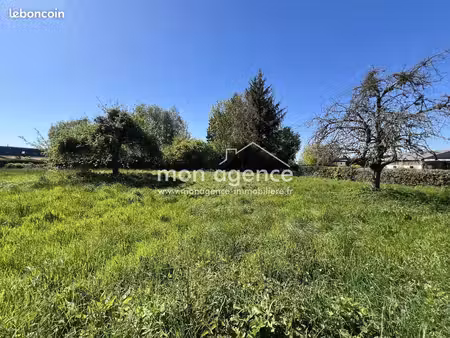terrain 904 m² saint-georges-sur-fontaine