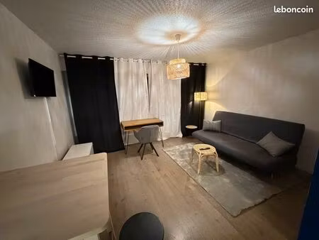 studio la croix d’ambilly – au pied du tram – meublé et équipé 26 m² à louer