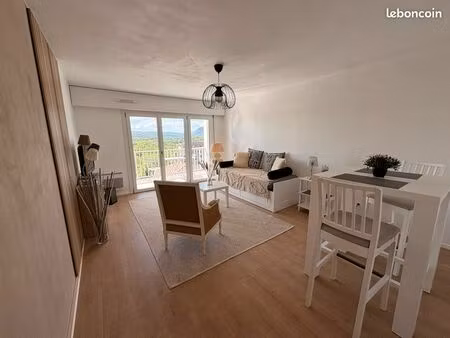 grand t2 annecy le vieux avec balcon   loggia et place stationnement