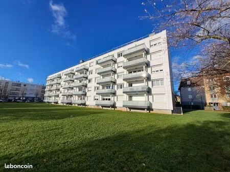 appartement 4 pièces 76 m²