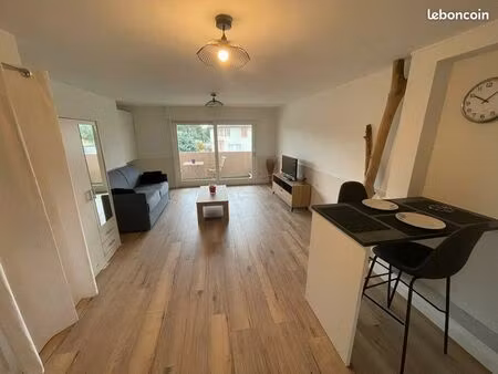 grand studio meublé 34 m² avec balcon + parking – proche suisse