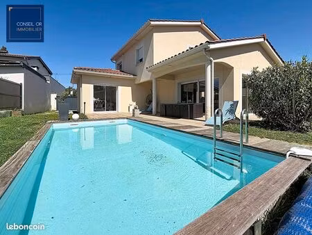 maison 6 pièces 157 m²