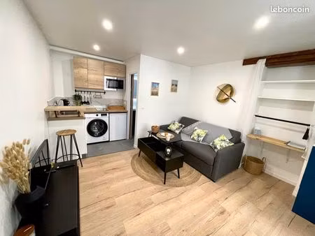 studio 17 m2 entièrement rénové - versailles saint-louis - calme et lumineux - 169 000