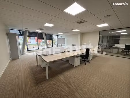 bureaux 1512 m² chavanod